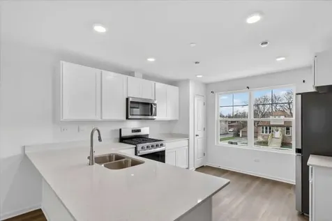17325 Roscommon Road Tinley Park IL 60477