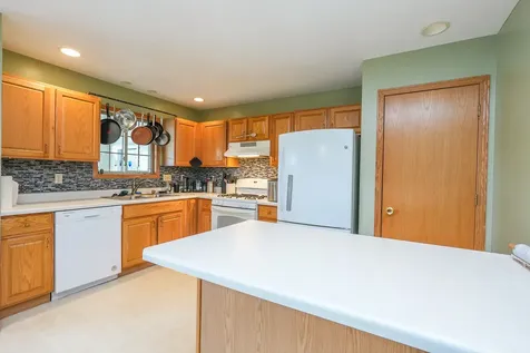 1602 Amhurst Way Bourbonnais IL 60914