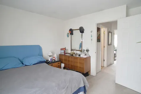 375 Meadow Green Lane Round Lake Beach IL 60073
