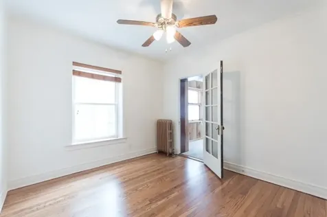 1319 West Early Avenue Chicago IL 60660