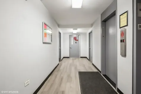 1401 East 55th Street Chicago IL 60615