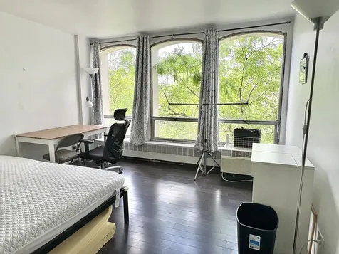 1401 East 55th Street Chicago IL 60615