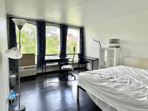 1401 East 55th Street Chicago IL 60615