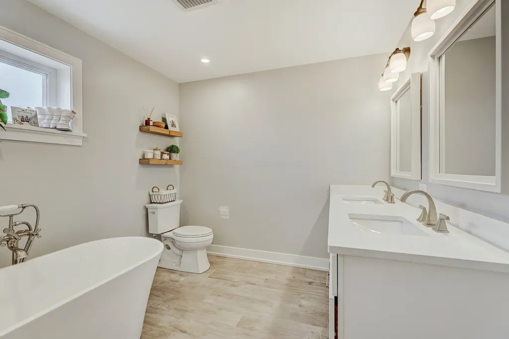 5347 South Melvina Avenue Chicago IL 60638