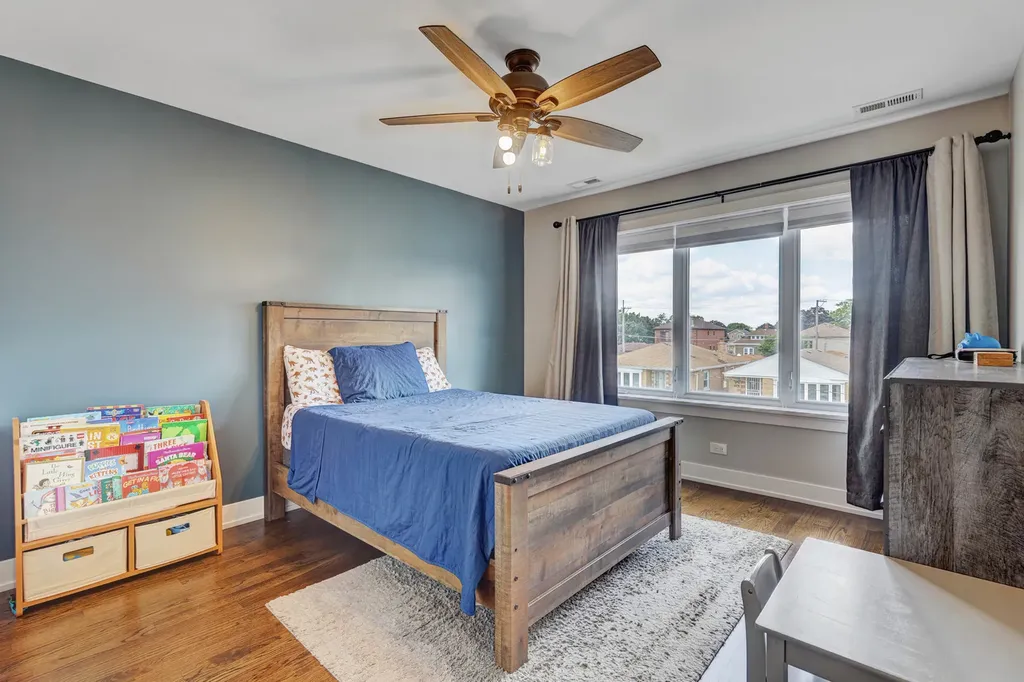 5347 South Melvina Avenue Chicago IL 60638