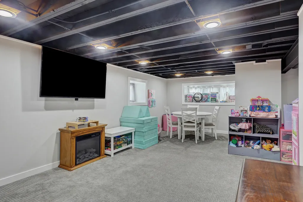 5347 South Melvina Avenue Chicago IL 60638