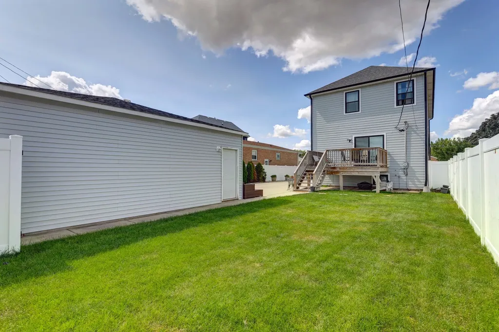 5347 South Melvina Avenue Chicago IL 60638
