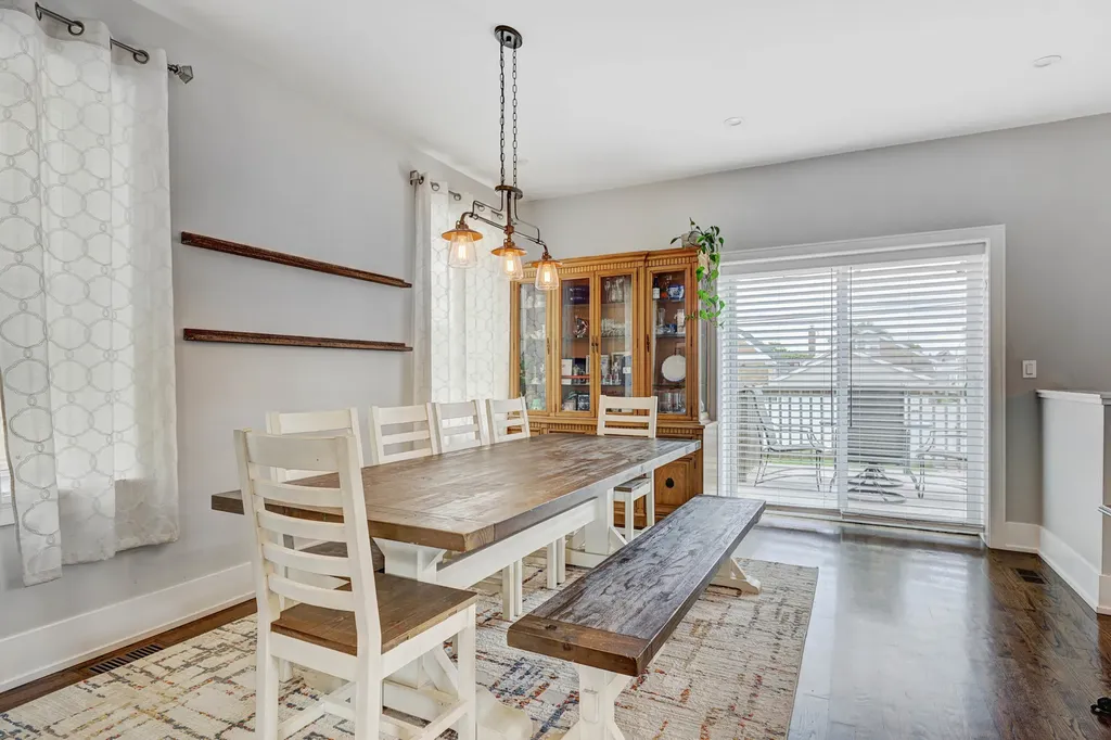 5347 South Melvina Avenue Chicago IL 60638