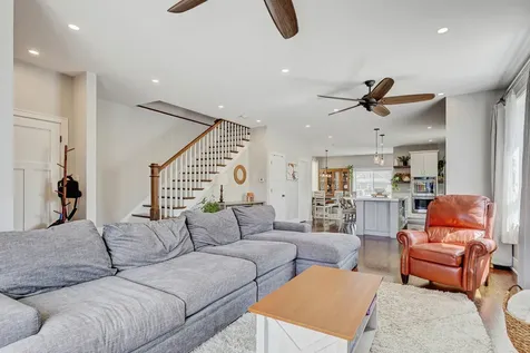 5347 South Melvina Avenue Chicago IL 60638