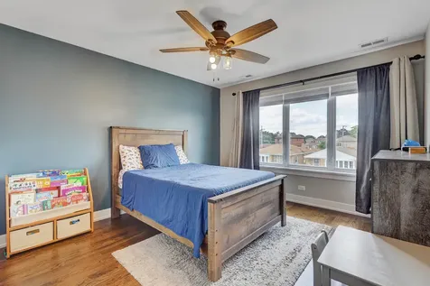 5347 South Melvina Avenue Chicago IL 60638