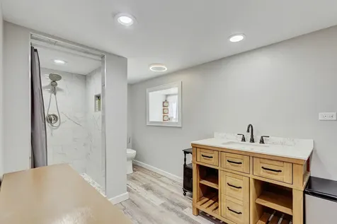 5347 South Melvina Avenue Chicago IL 60638