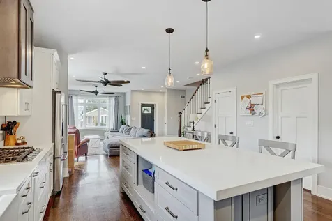 5347 South Melvina Avenue Chicago IL 60638