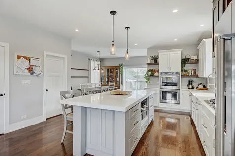 5347 South Melvina Avenue Chicago IL 60638