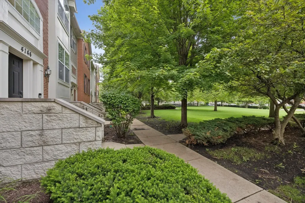 4144 Milford Lane Aurora IL 60504