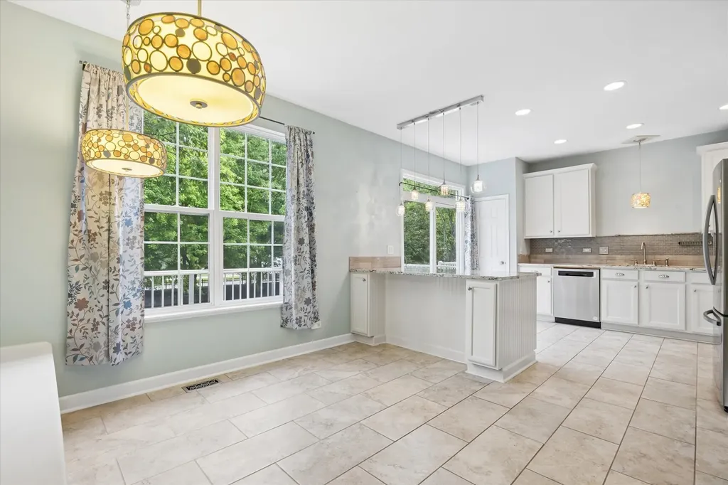 4144 Milford Lane Aurora IL 60504