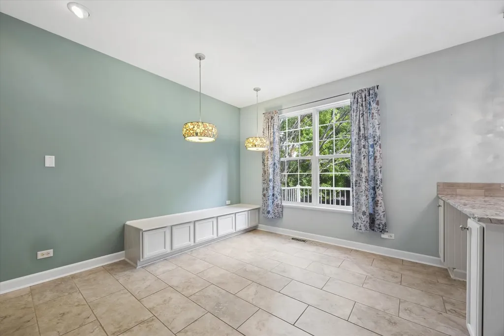 4144 Milford Lane Aurora IL 60504