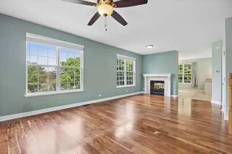 4144 Milford Lane Aurora IL 60504