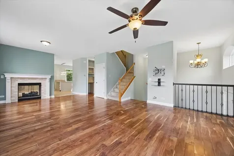 4144 Milford Lane Aurora IL 60504