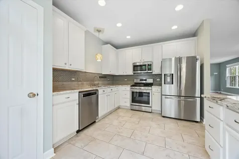 4144 Milford Lane Aurora IL 60504