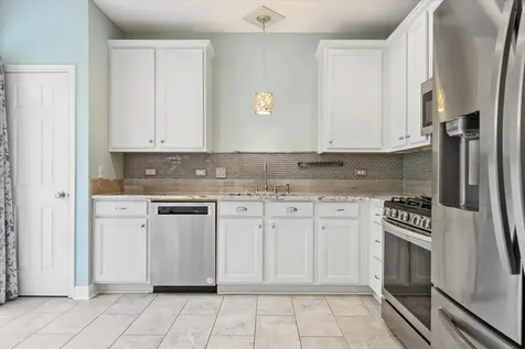 4144 Milford Lane Aurora IL 60504
