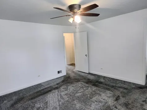 409-11 West Keith Avenue Waukegan IL 60085