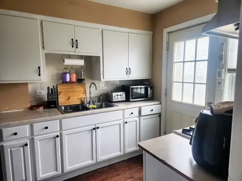 409-11 West Keith Avenue Waukegan IL 60085