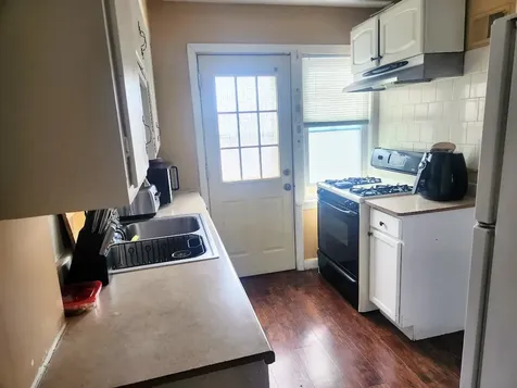 409-11 West Keith Avenue Waukegan IL 60085