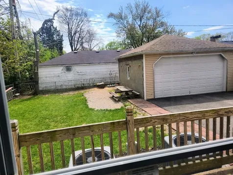 409-11 West Keith Avenue Waukegan IL 60085