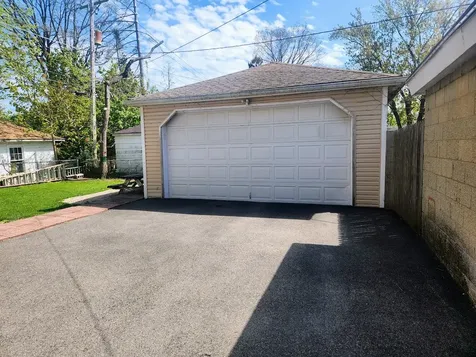 409-11 West Keith Avenue Waukegan IL 60085
