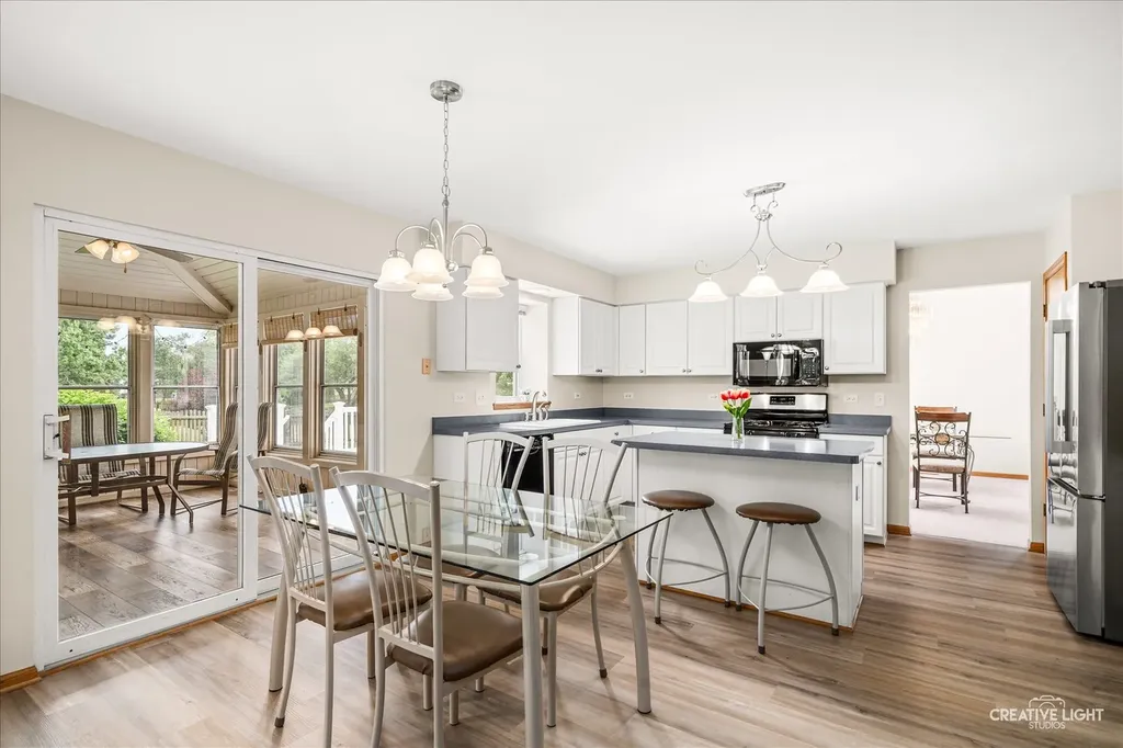 2324 Snapdragon Road Naperville IL 60564