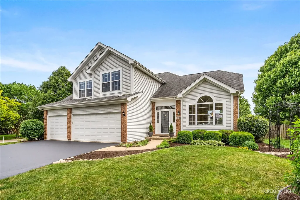 2324 Snapdragon Road Naperville IL 60564