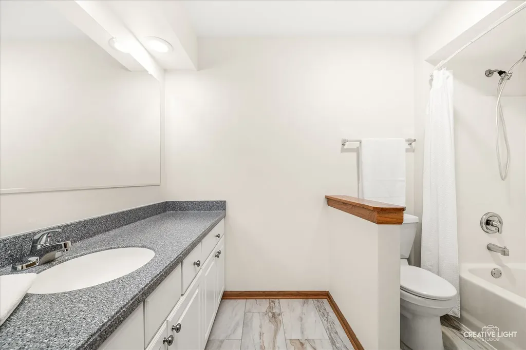 2324 Snapdragon Road Naperville IL 60564