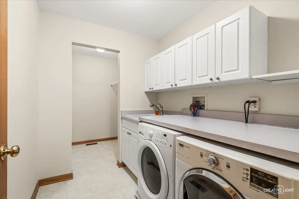 2324 Snapdragon Road Naperville IL 60564