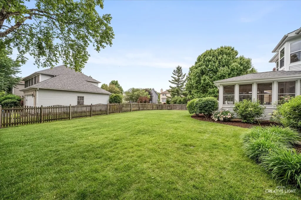 2324 Snapdragon Road Naperville IL 60564