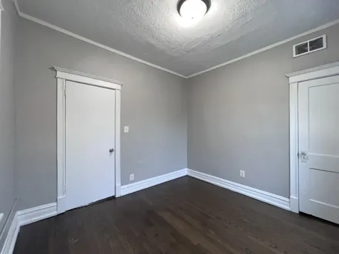 2707 East 78th Street Chicago IL 60649