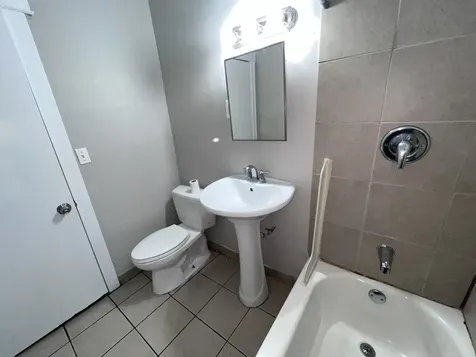 2707 East 78th Street Chicago IL 60649