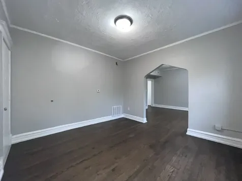 2707 East 78th Street Chicago IL 60649
