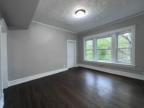 2707 East 78th Street Chicago IL 60649