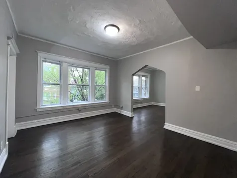 2707 East 78th Street Chicago IL 60649