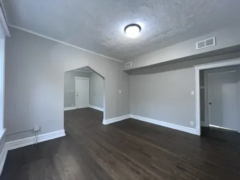2707 East 78th Street Chicago IL 60649