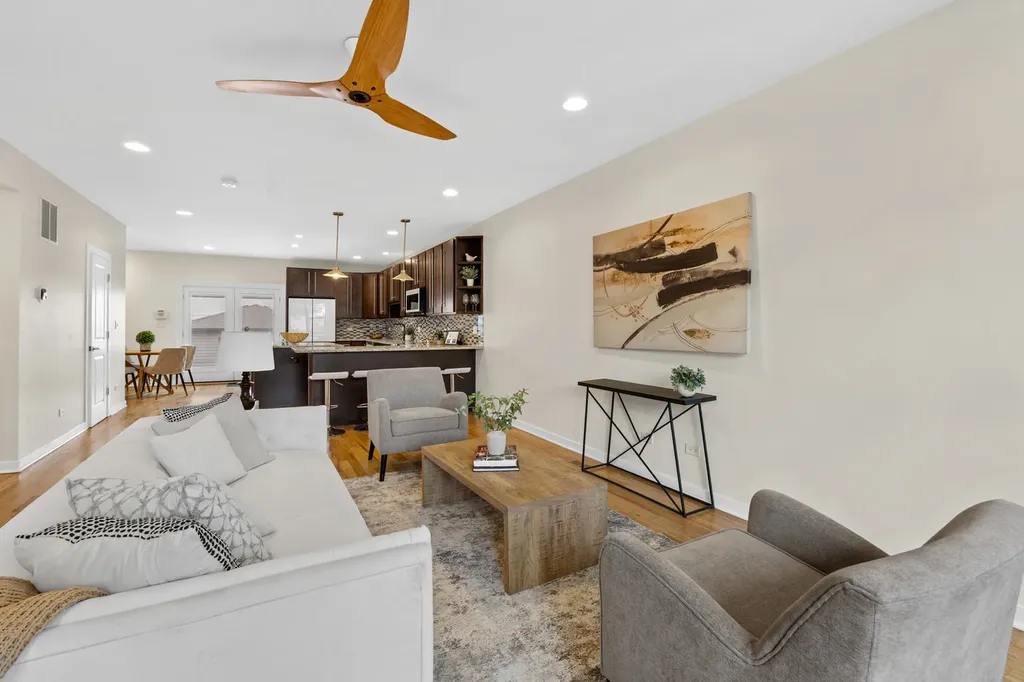 1615 West Ohio Street Chicago IL 60622