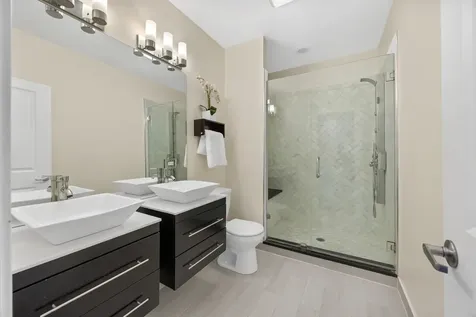 1615 West Ohio Street Chicago IL 60622
