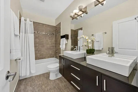 1615 West Ohio Street Chicago IL 60622