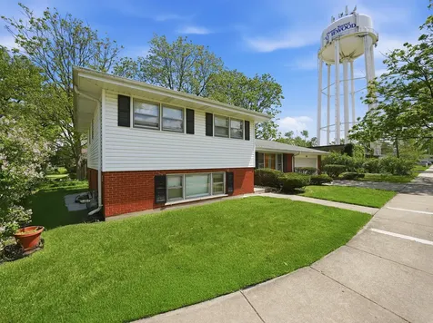 18345 Pierce Avenue Homewood IL 60430