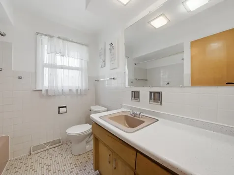 18345 Pierce Avenue Homewood IL 60430