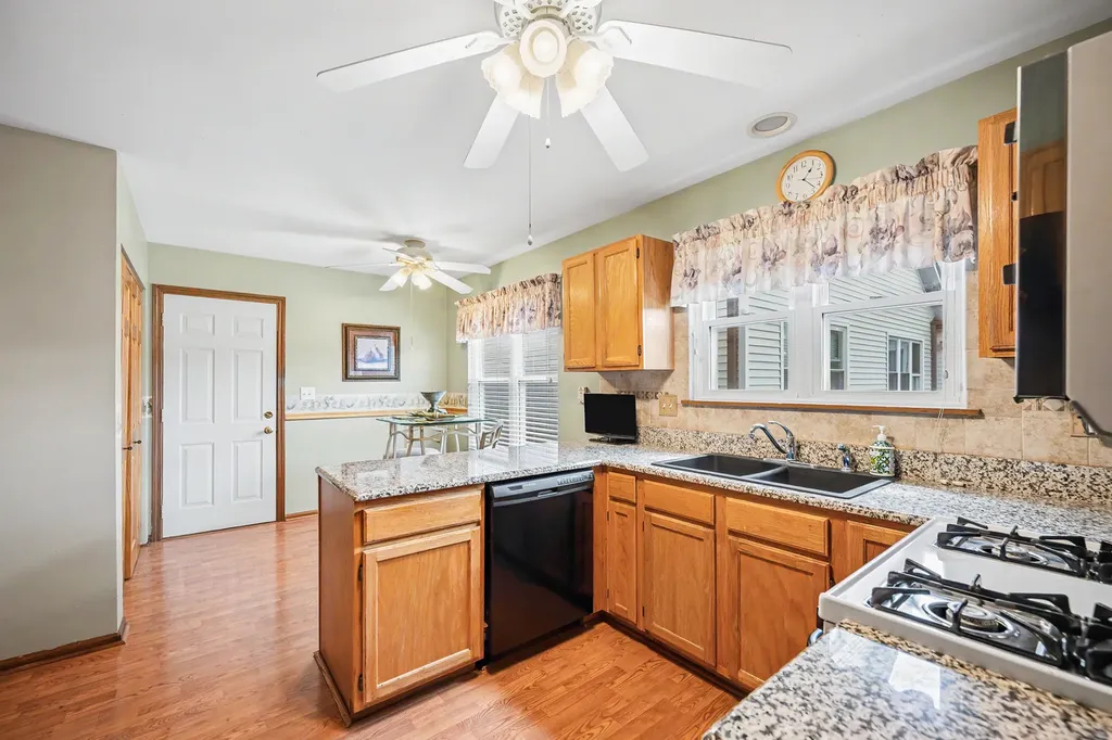 21068 West Hazelnut Lane Plainfield IL 60544