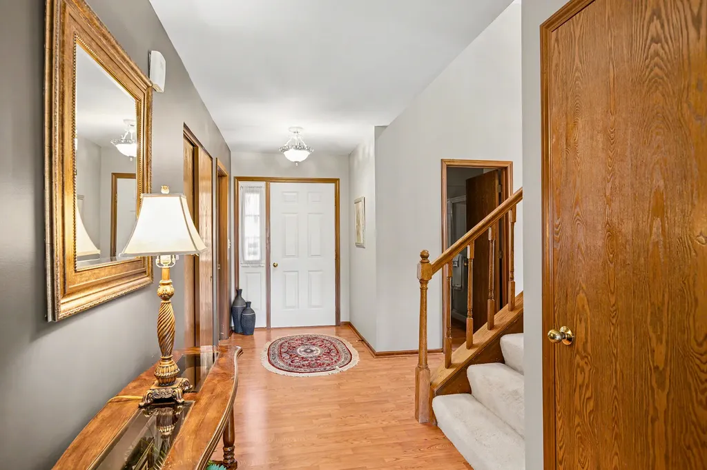21068 West Hazelnut Lane Plainfield IL 60544