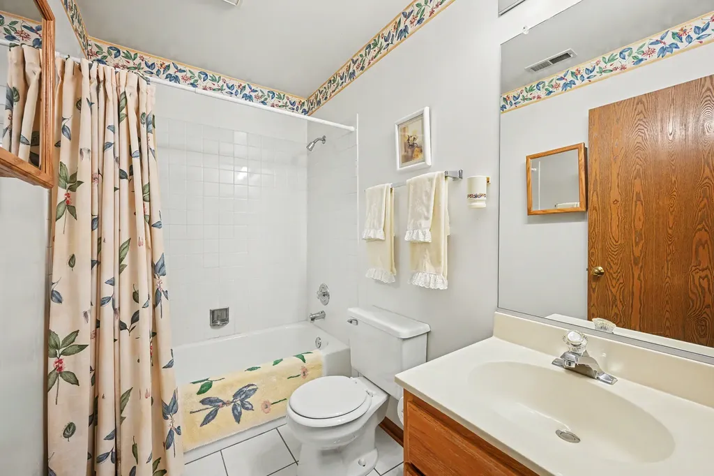 21068 West Hazelnut Lane Plainfield IL 60544