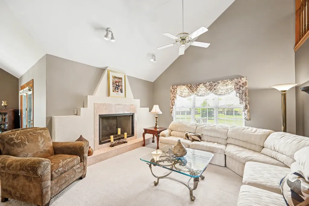 21068 West Hazelnut Lane Plainfield IL 60544