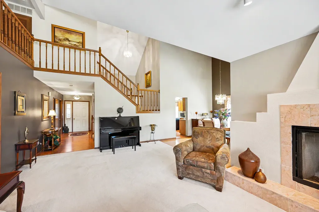 21068 West Hazelnut Lane Plainfield IL 60544